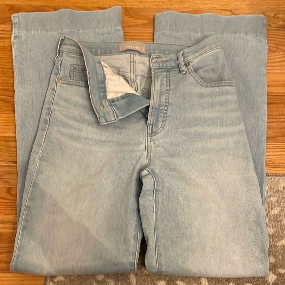 Everlane High Rise Flare - The Perfect Summer Beach Jean!